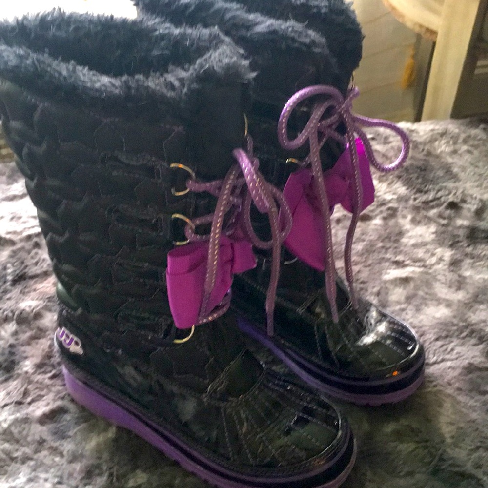 JoJo Swia girls sz13 boots